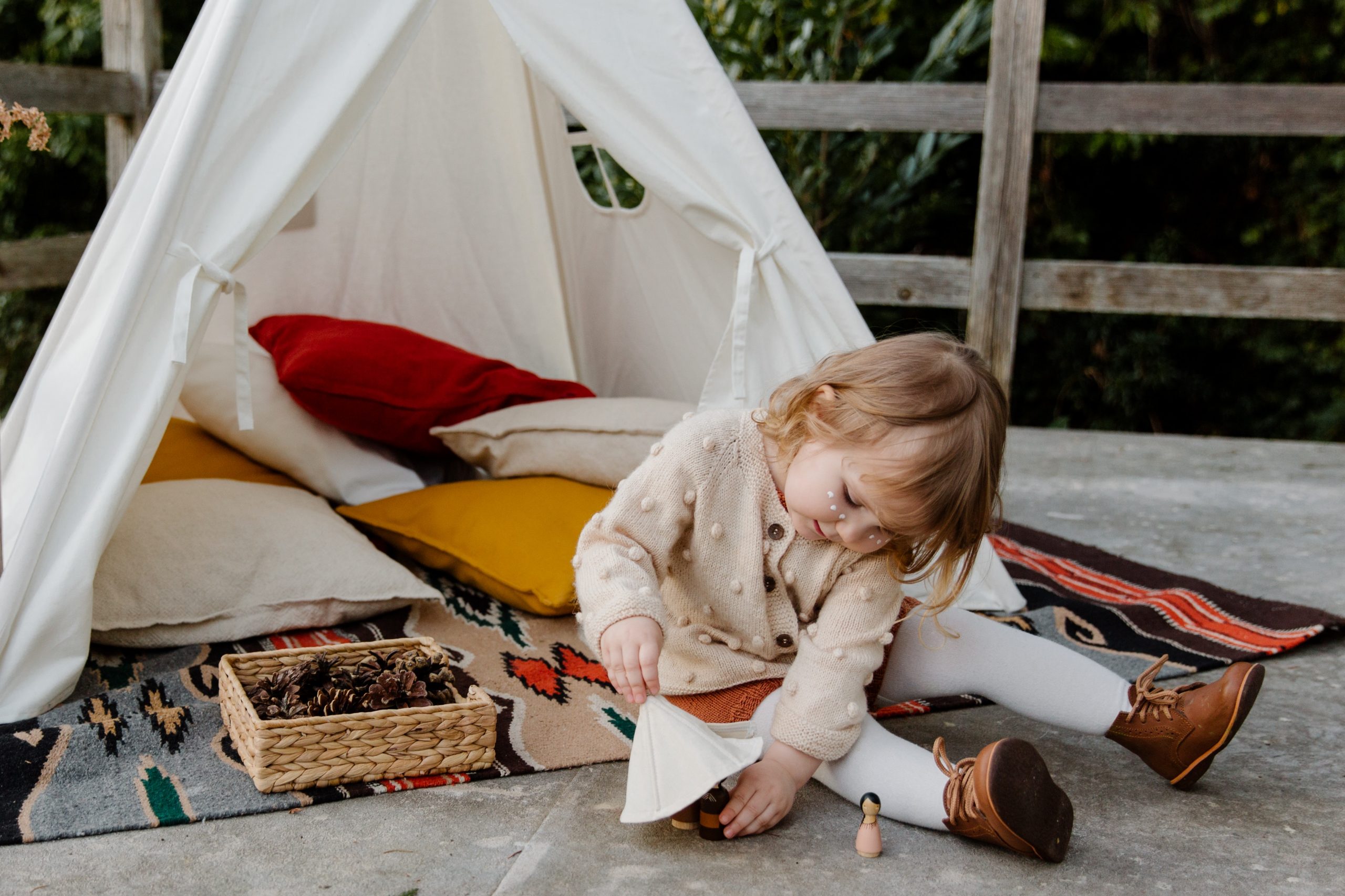 Build Amazing DIY Forts For Kids This Summer