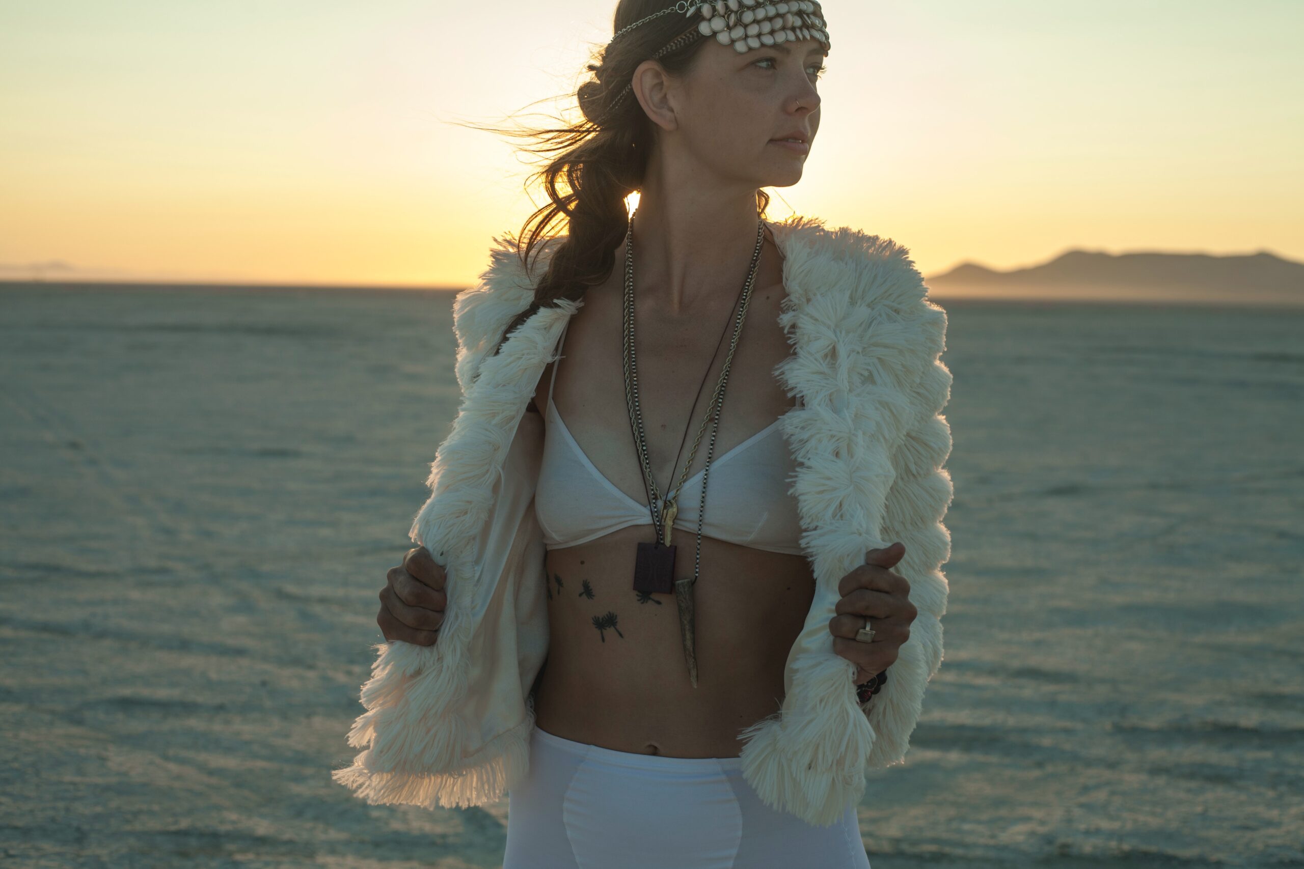 Best Coachella Outfit Ideas For Women That Are Stylish