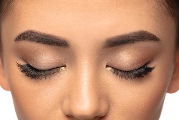 Expert Tips for Removing an Eyelash from Your Eye without Irritation or Injury